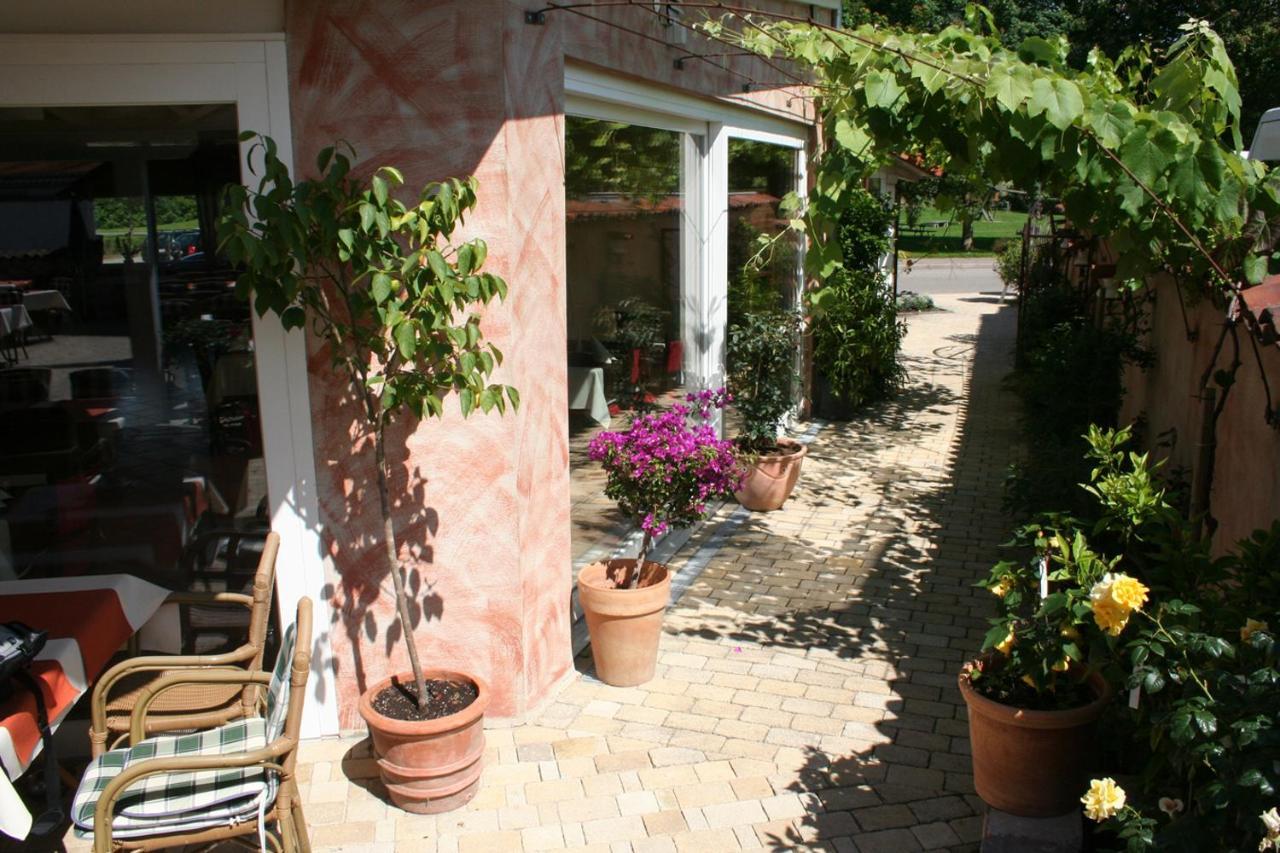 Hotel Restaurant Da Vinci Лар Экстерьер фото